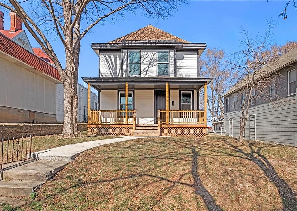 1st image of 522 Olive St