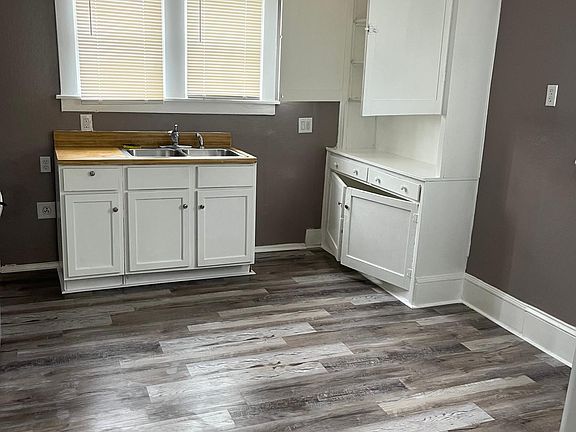 3rd image of 610 G St #2