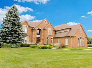 54495 Carrington Dr, Shelby Township, MI 48316
