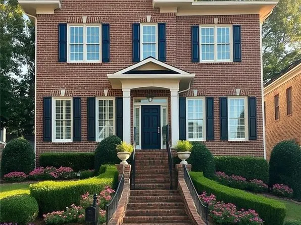 962 Manor Parc Dr, Decatur, GA 30033