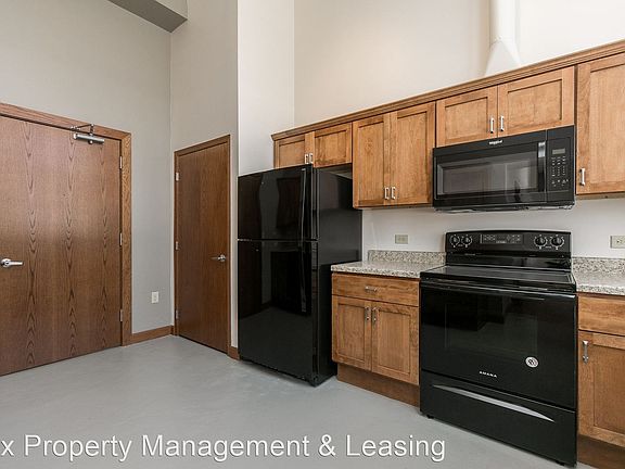 3rd image of 346 2nd Ave SW #209