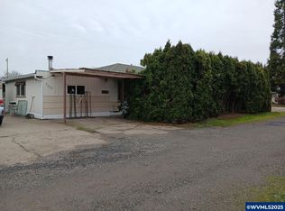 2521 Waverly Dr SE, Albany, OR