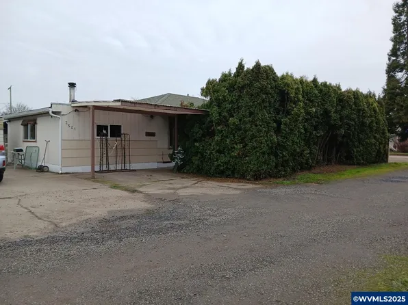 2521 Waverly Dr SE, Albany, OR 97322