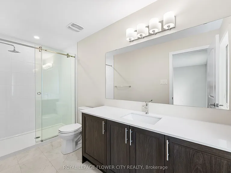 283 Les Emmerson Dr — Photo 5