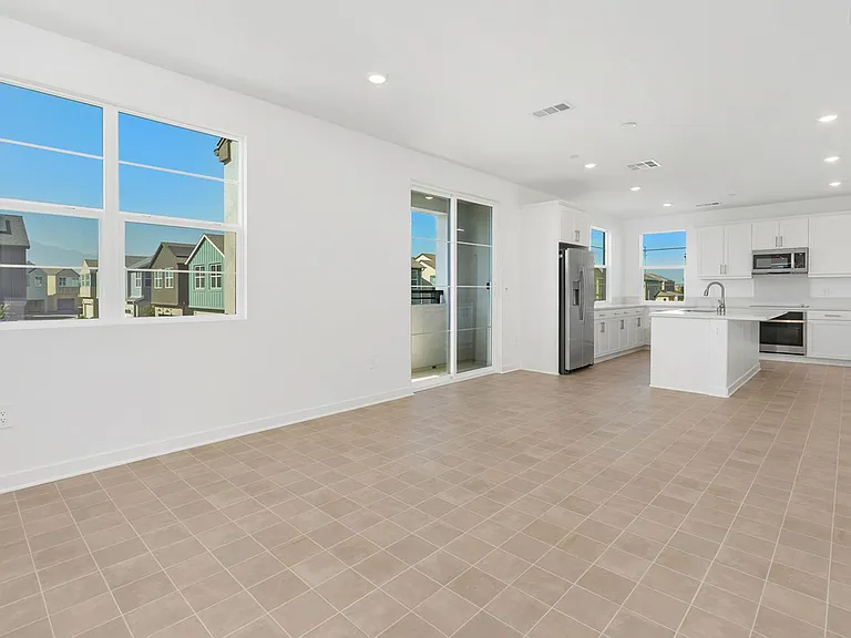 2612 E Hyde Paseo — Photo 7