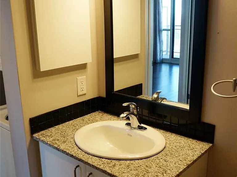 33 Sheppard Ave E #2611 — Photo 5