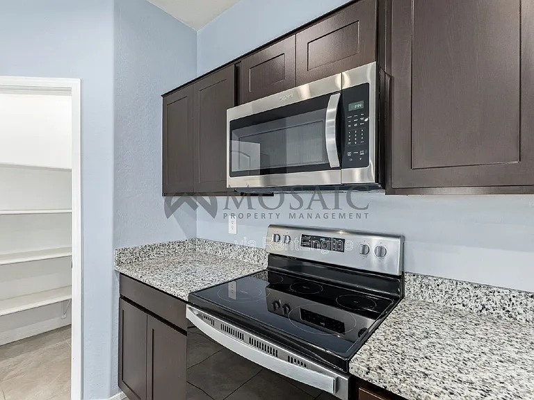 35349 W San Alvarez Ave — Photo 16