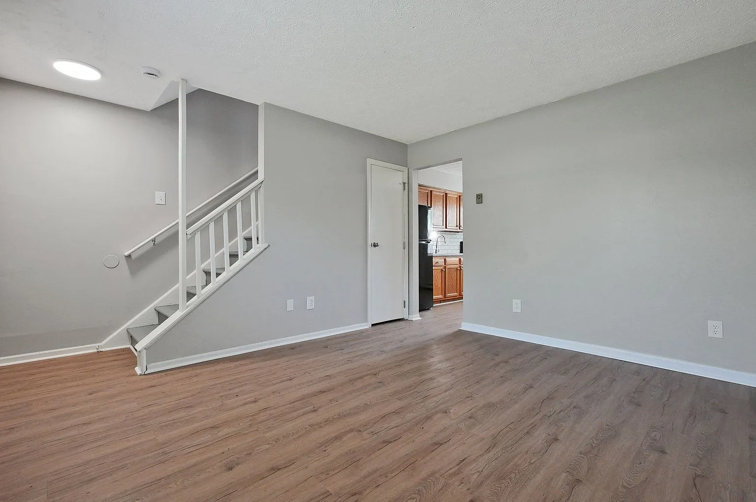 524-2217 Clarendon Ave #2209 photo 1