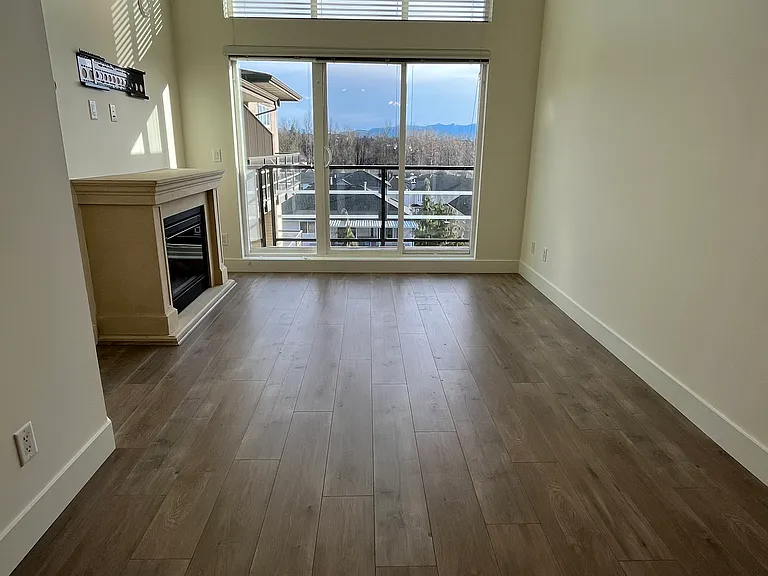 30525 Cardinal Ave — Photo 2