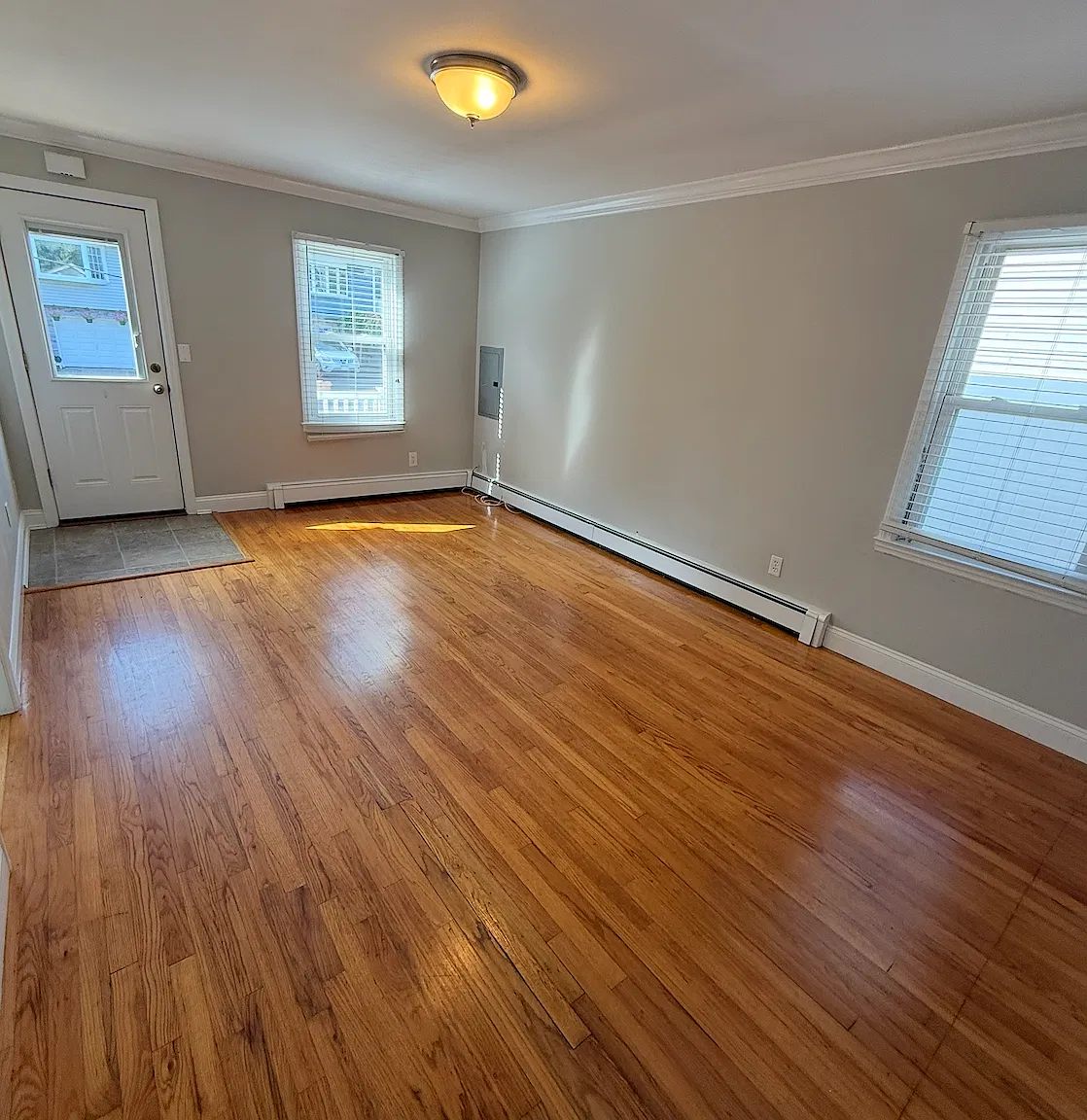 Kingdom Ct, Ronkonkoma — Photo 3