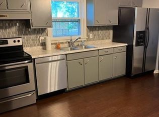 2902 Wallingford Ct, Louisville, KY 40218
