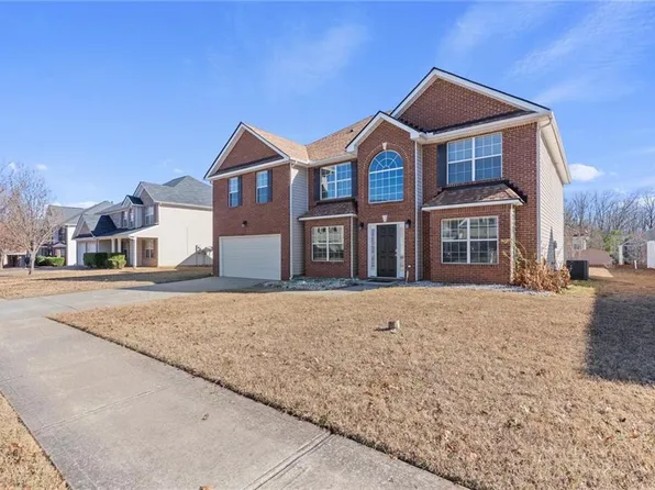 541 Hamlet Dr, Hampton, GA 30228