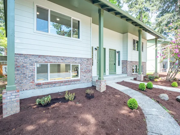 16931 NE Glisan St, Portland, OR 97230