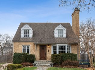 632 Exmoor Rd, Kenilworth, IL 60043