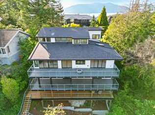 6230 Summit Ave, West Vancouver, BC V7W1Y2