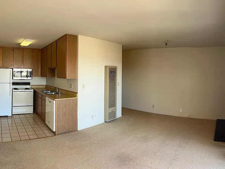 480 Prescott Ave #5 — Photo 2