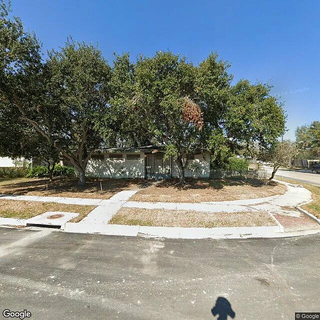 1002 Chamberlain St