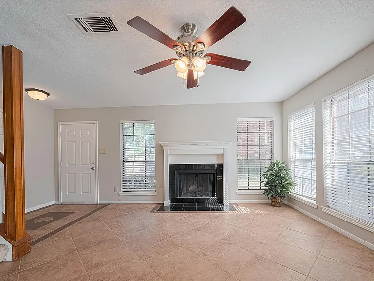 2211 S Kirkwood Rd #19 — Photo 13