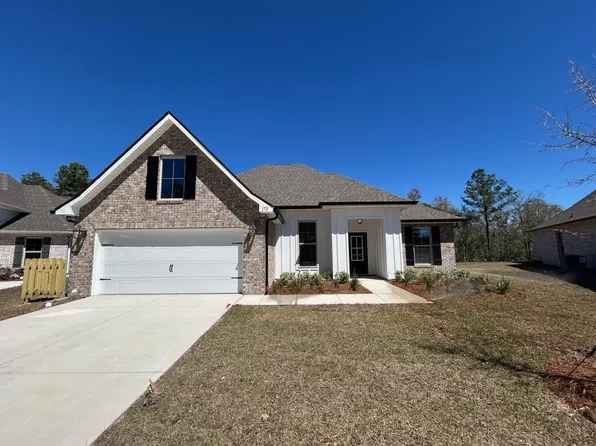 172 E Tweet St, Freeport, FL 32439