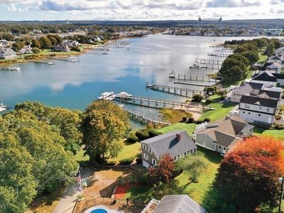 8 Pine Tree Dr, Buzzards Bay, MA, 02532