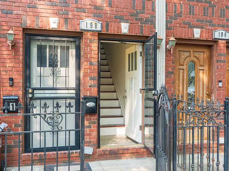 198 Stuyvesant Ave #2 — Photo 2