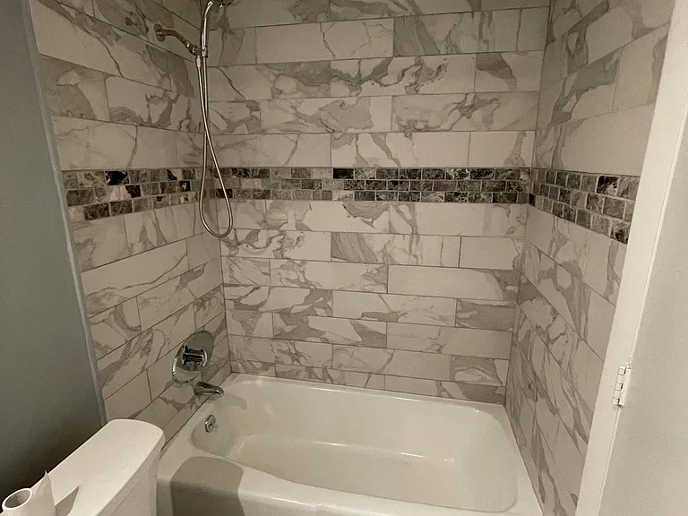 23 Fountain Ln — Photo 1