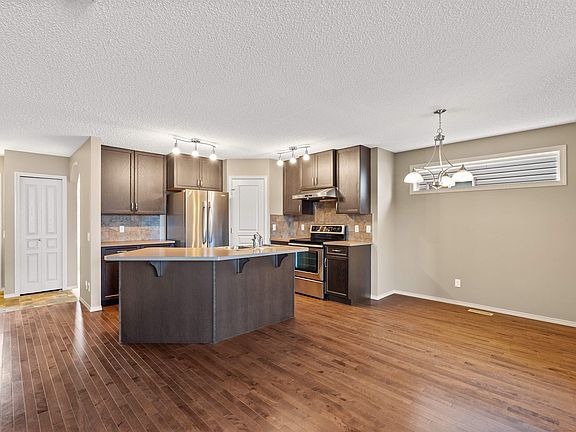 4th image of 21328 95th Ave NW