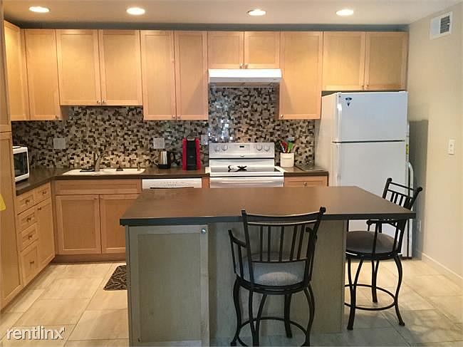 2nd image of 3250 Oneal Cir #11E