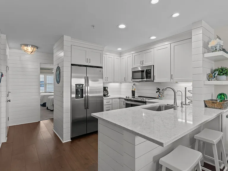 2307 N Lumina Ave #D — Photo 5
