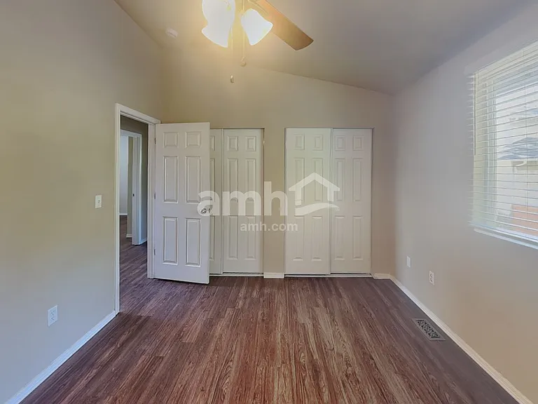 7802 67th St NE — Photo 12