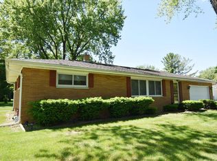 17465 Windemere Rd, Brookfield, WI 53045