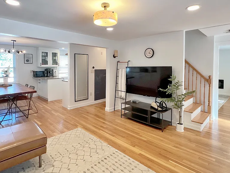 14 Sabina Way — Photo 2