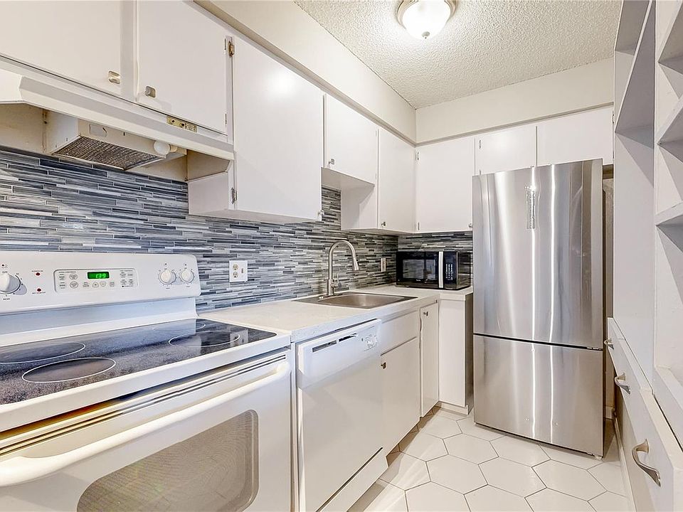 1st image of 5770 E Warren Avenue #213