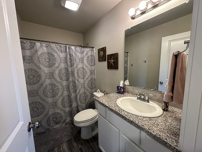 3215 Volney Ave — Photo 10
