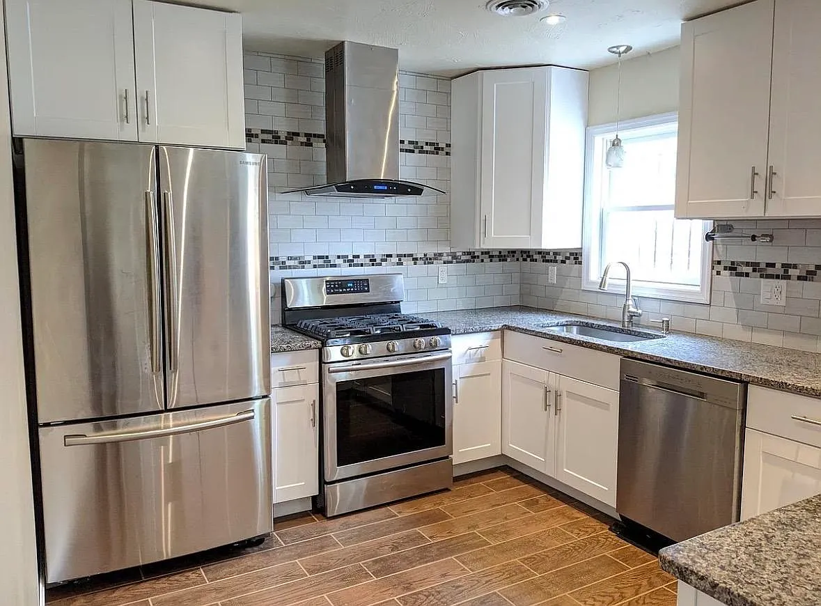 3 bed, 2.5 bath, $3,300 — Photo 4