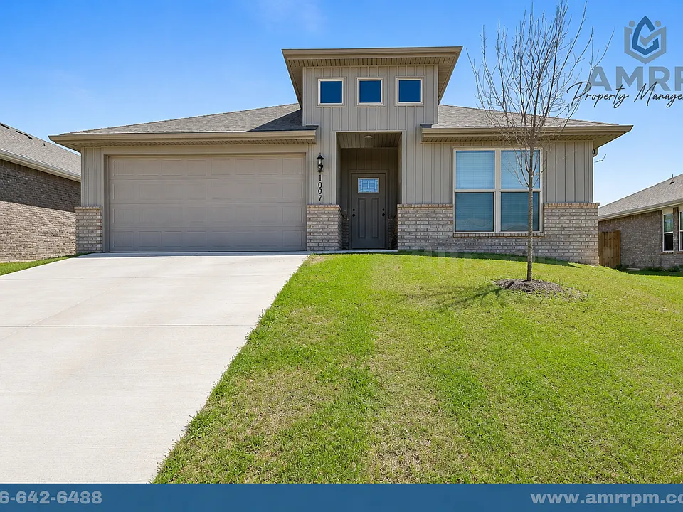 1107 SW 3rd Ave