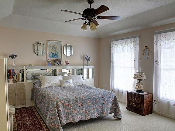 5th image of 670 Sweetwater Way