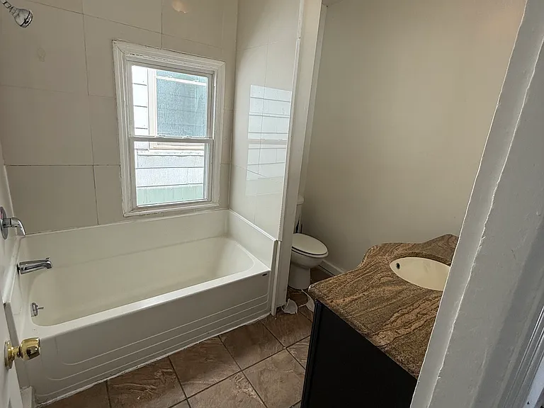 2508 5th Ave #2 — Photo 7