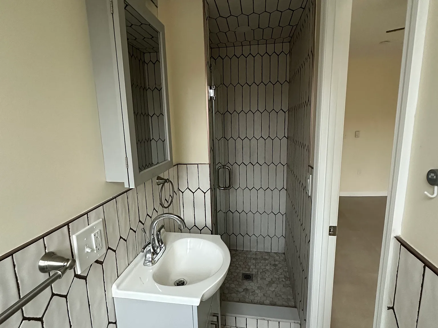 2 bed, $2,350 — Photo 3