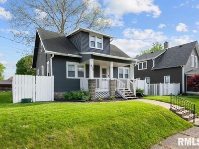 820 17th Ave, Moline, IL, 61265