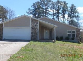 300 Summit Ct, Riverdale, GA 30274