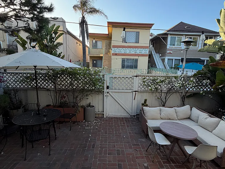20 19th Ave #1 — Photo 11