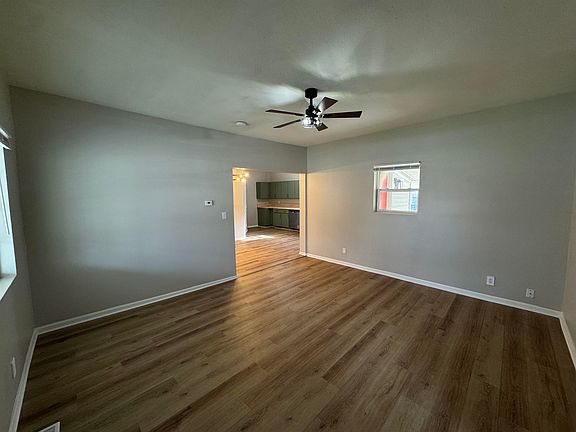 3rd image of 206 Pine St