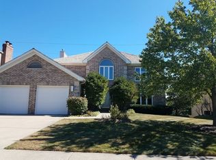1212 Saint William Dr, Libertyville, IL