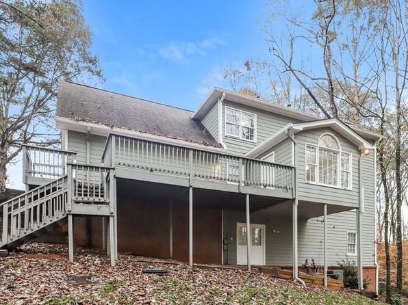 145 Price Hills Ct, Sugar Hill, GA 30518