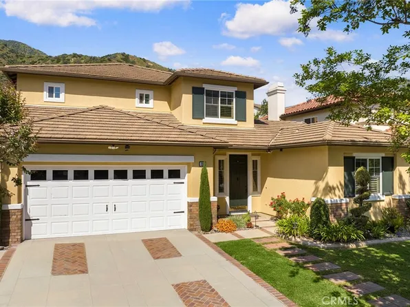 21 Whispering Willow Ct, Azusa, CA 91702