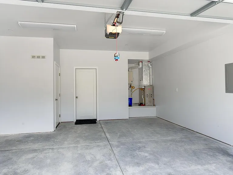 534 S Branciforte Ave — Photo 19