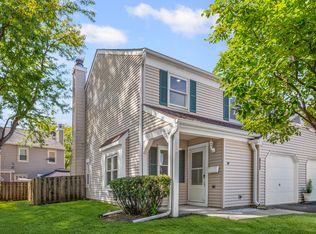 822 Texas Ct, Carol Stream, IL 60188