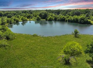 10101 Edge Cut Off Rd, Hearne, TX 77859