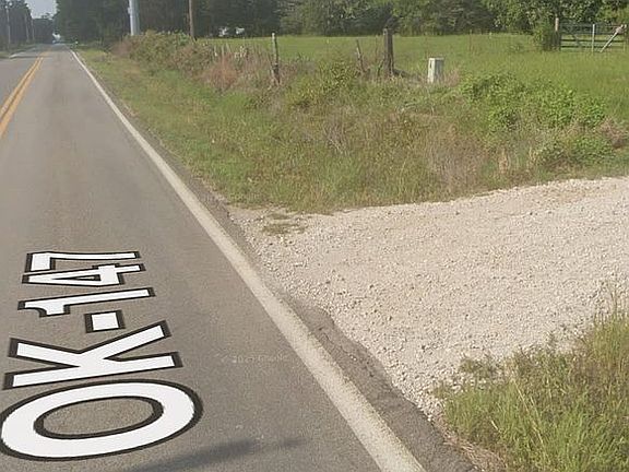 4th image of 909 State Highway 147